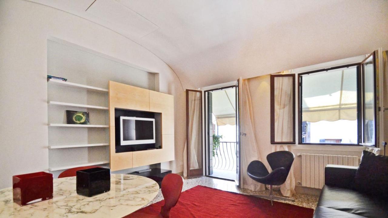 Ai Bareteri Luxury Canal View Venecia Exterior foto